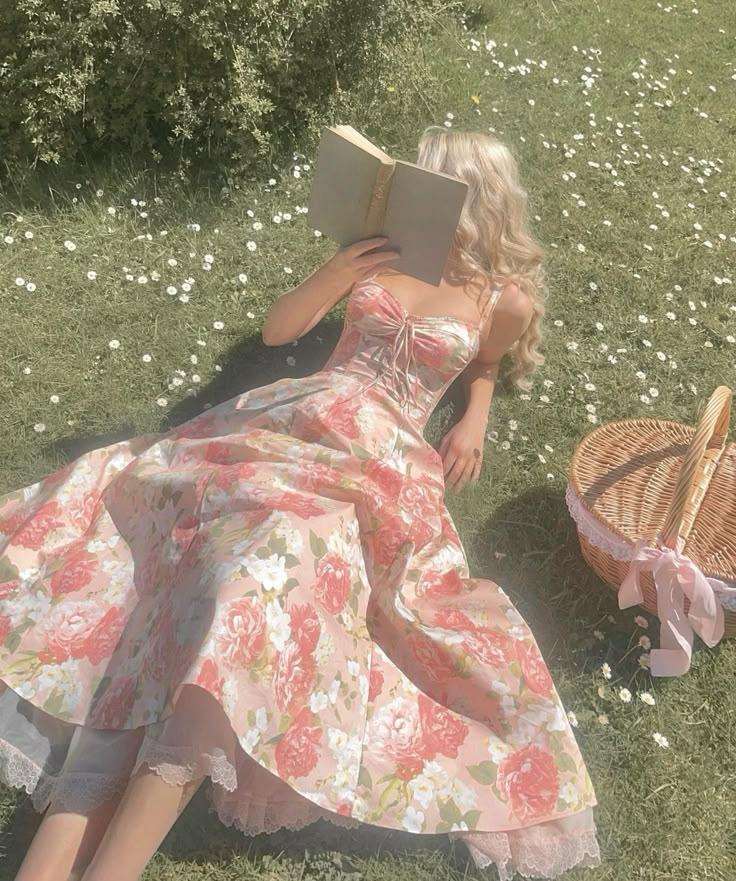 Eternal Bloom Waltz: Timeless Elegance